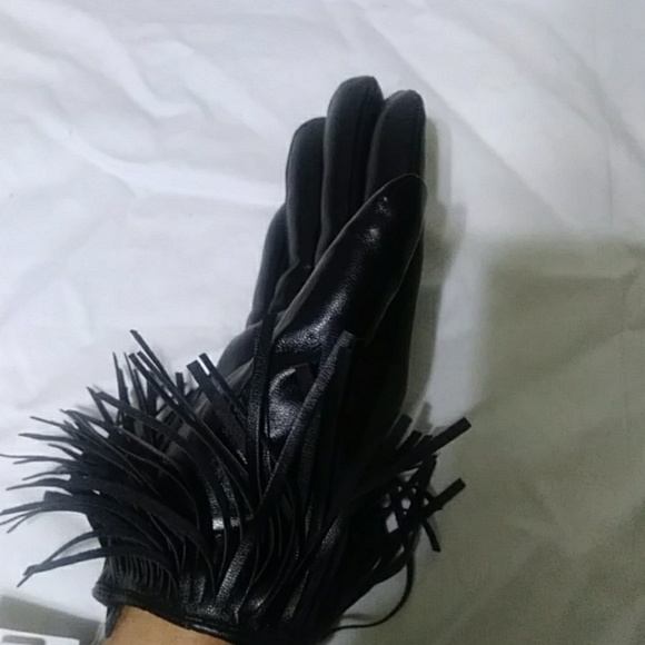 NEW!!! Women's..The Accessory Collective gloves! - Picture 2 of 6